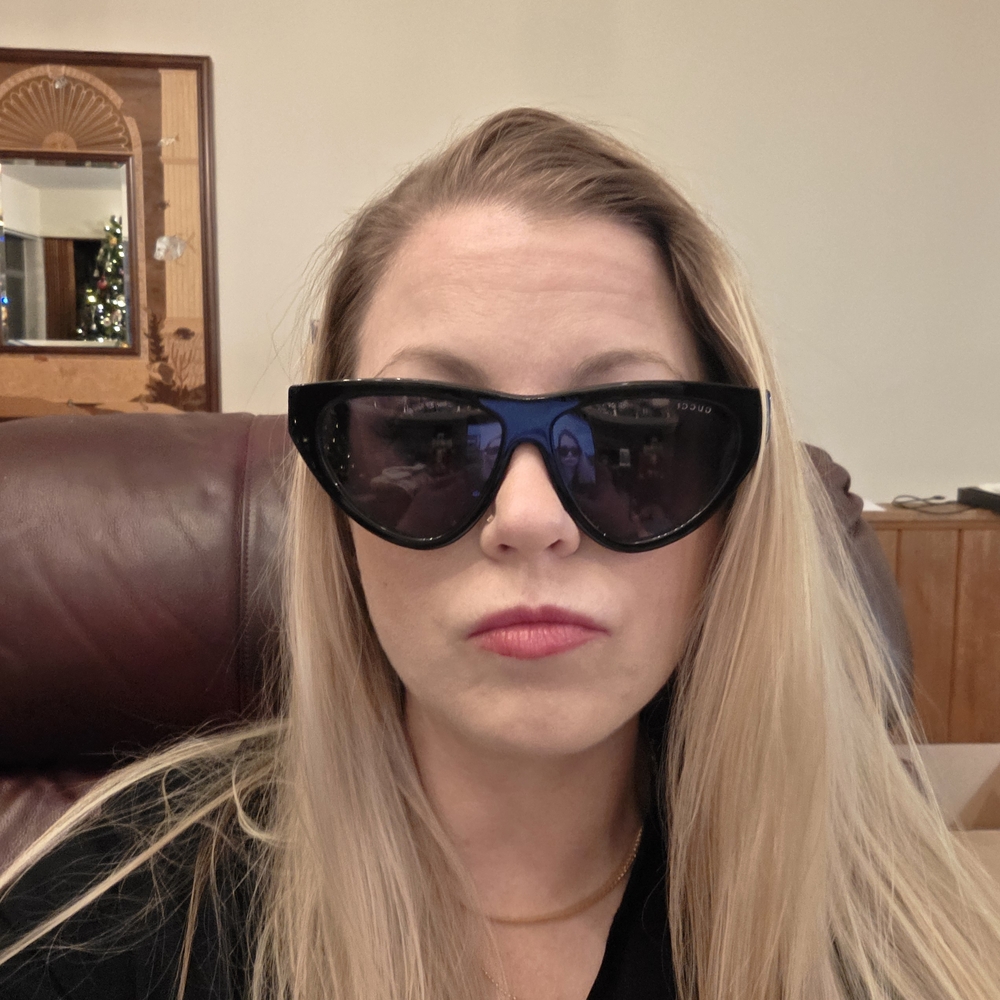 Gucci GG1333S model/004Black Cat-Eye Sunglasses - Picture 12 of 16